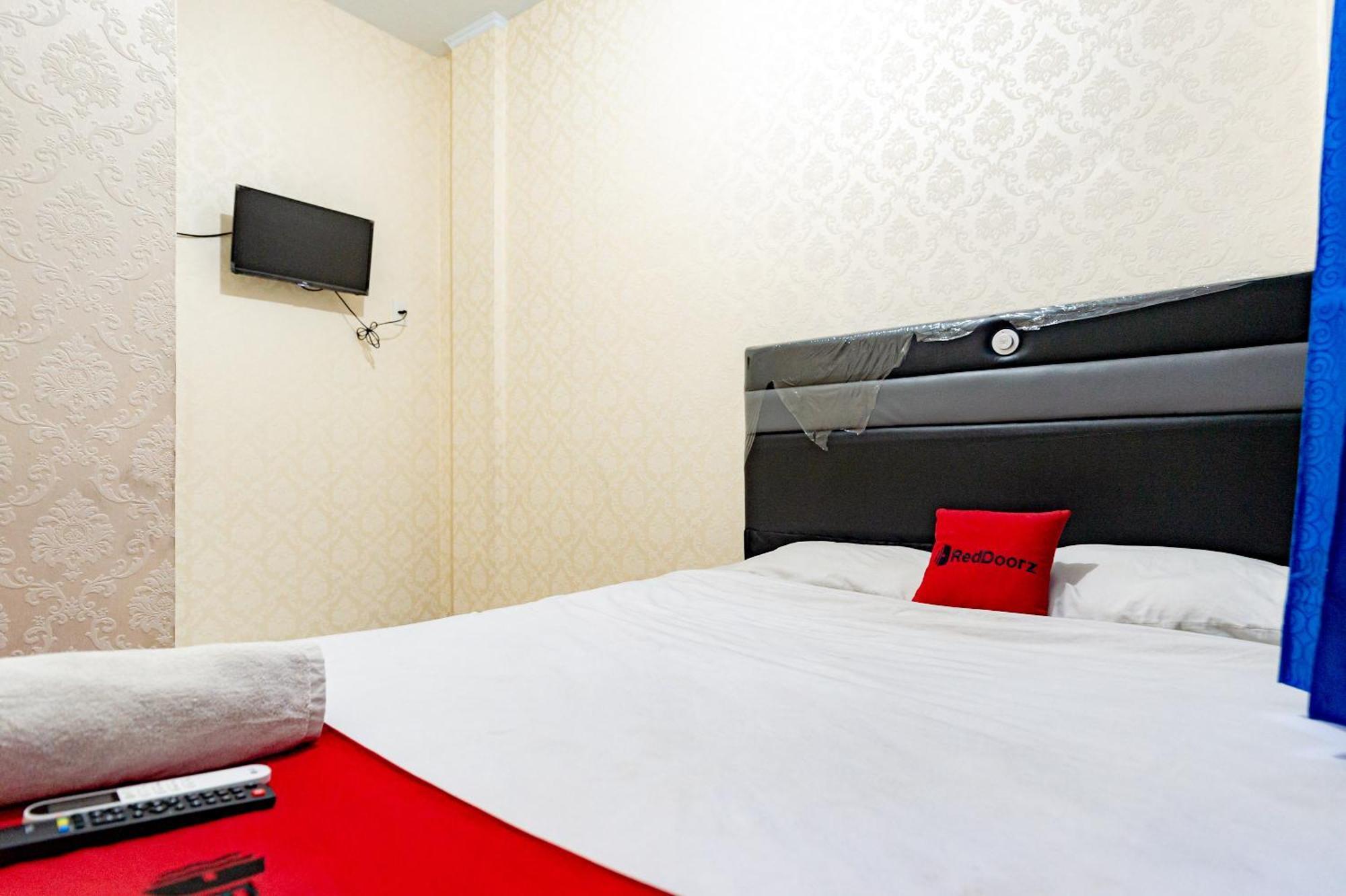 Reddoorz Near Rsud Dr Pringadi Medan 3 Hotel Buitenkant foto