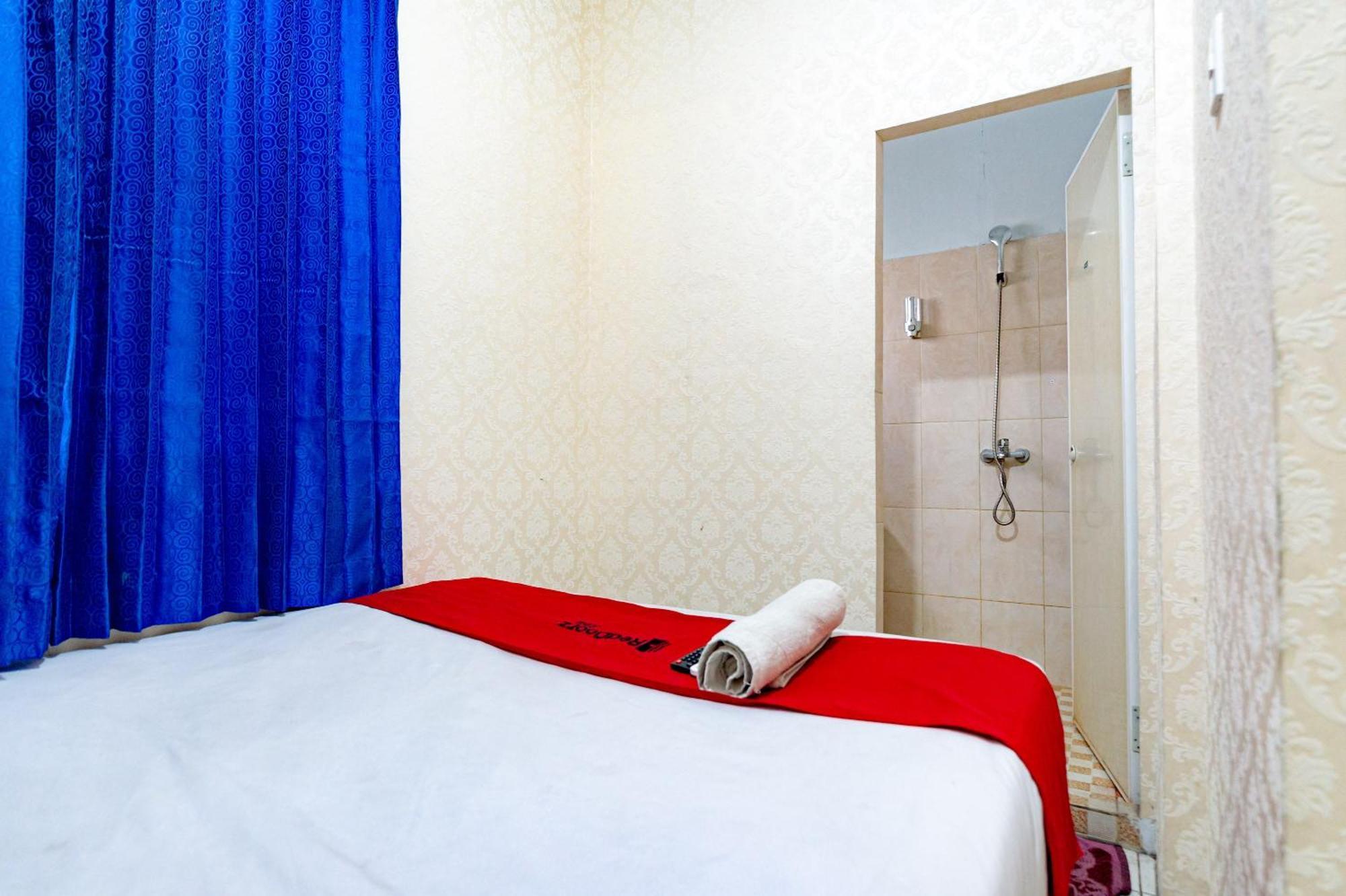 Reddoorz Near Rsud Dr Pringadi Medan 3 Hotel Buitenkant foto