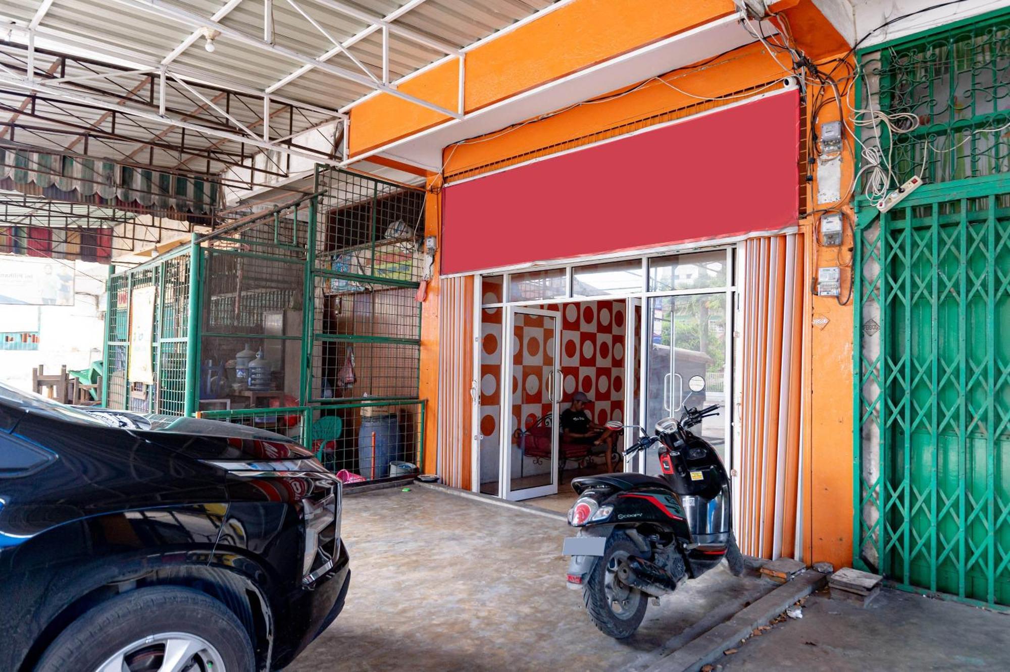 Reddoorz Near Rsud Dr Pringadi Medan 3 Hotel Buitenkant foto